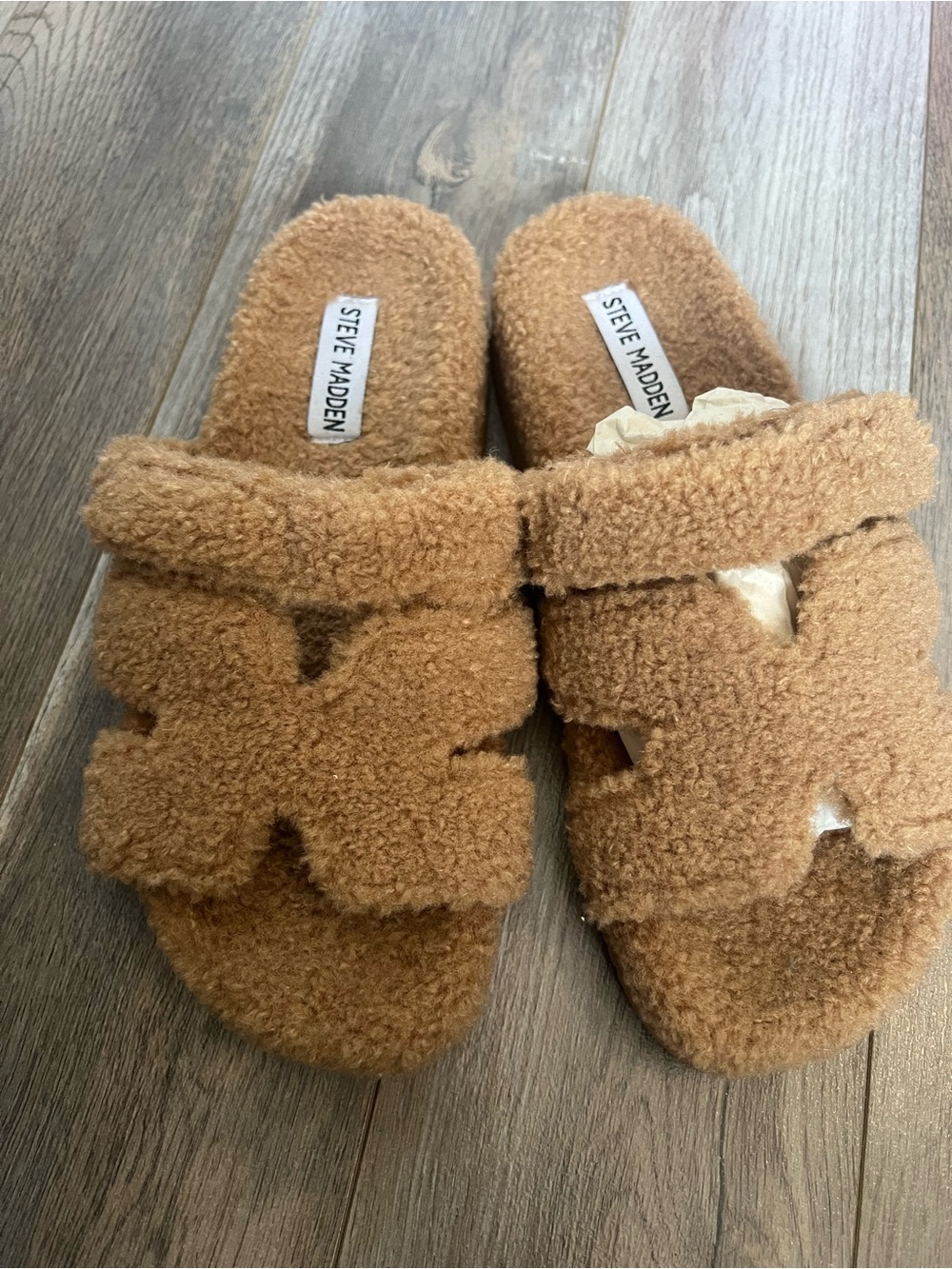 Steve Madden Mayven faux shearling sandal